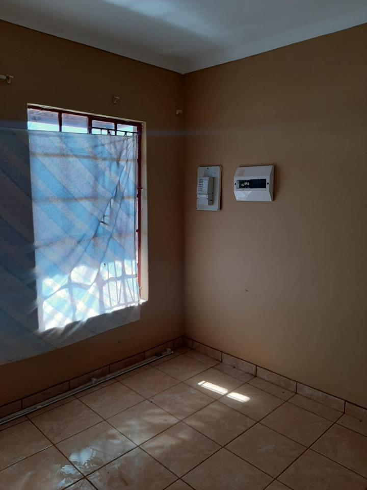 To Let 2 Bedroom Property for Rent in Lourierpark Free State